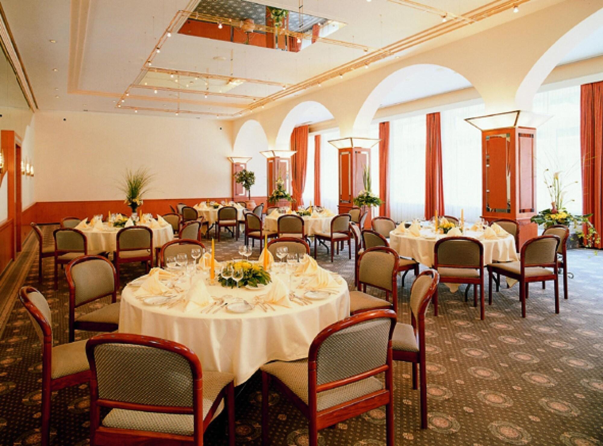 Thermal Hotels & Walliser Alpentherme Leukerbad Zewnętrze zdjęcie