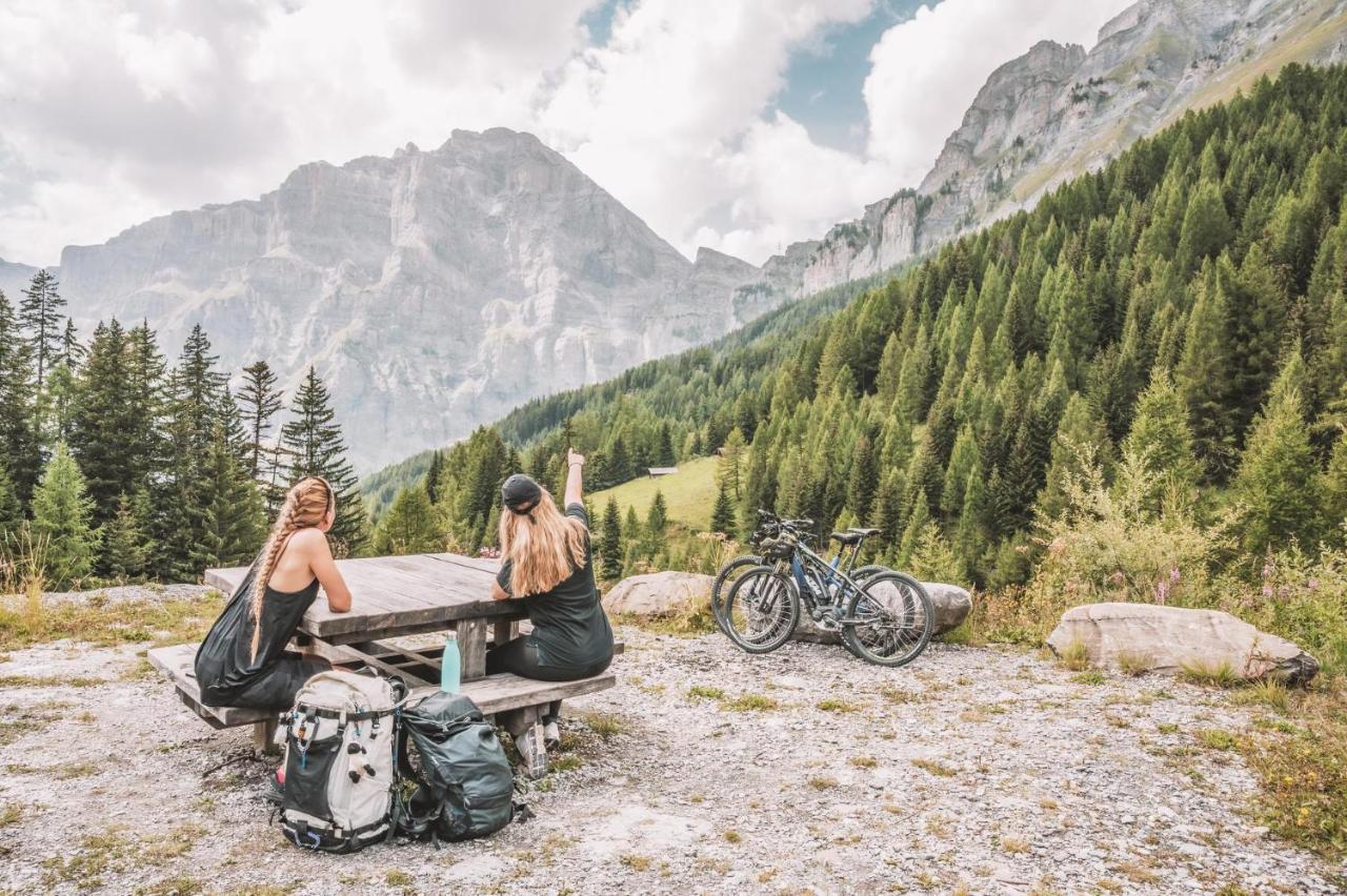 Thermal Hotels & Walliser Alpentherme Leukerbad Zewnętrze zdjęcie