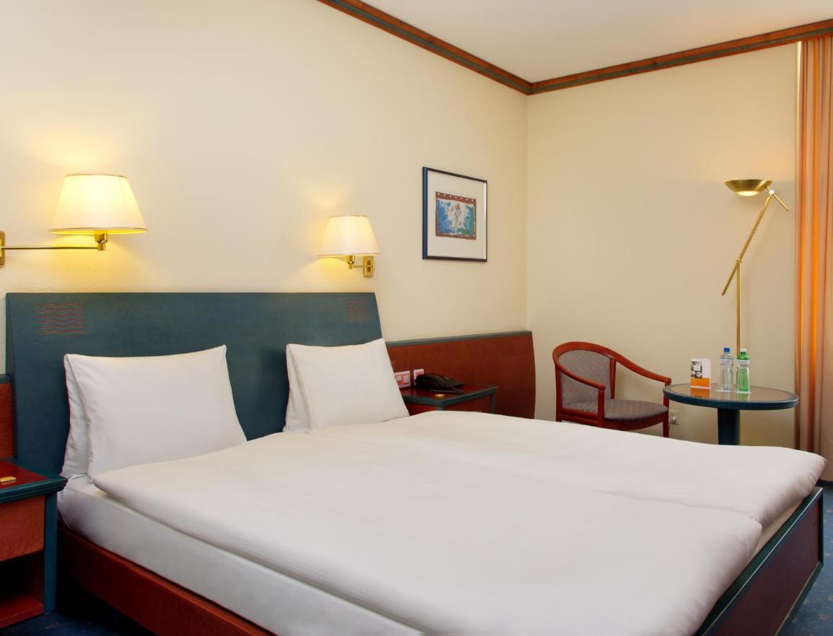 Thermal Hotels & Walliser Alpentherme Leukerbad Pokój zdjęcie